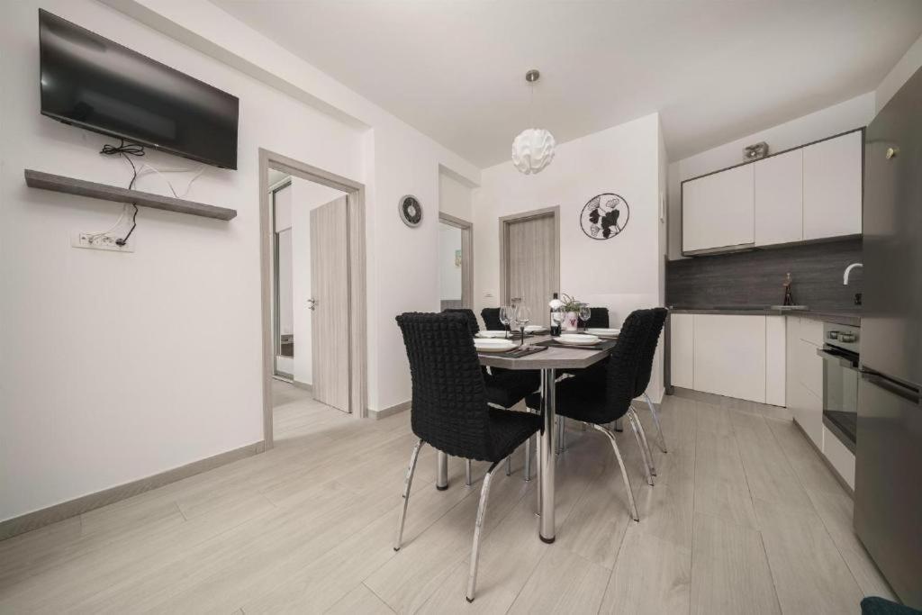 Apartments Dobrenic Vodice Luaran gambar