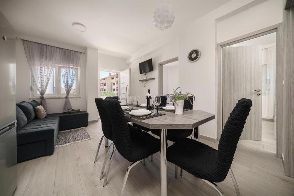 Apartments Dobrenic Vodice Luaran gambar
