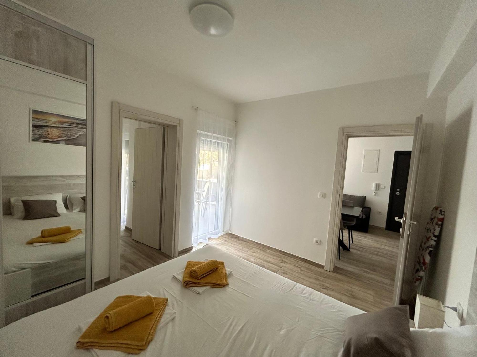 Apartments Dobrenic Vodice Luaran gambar
