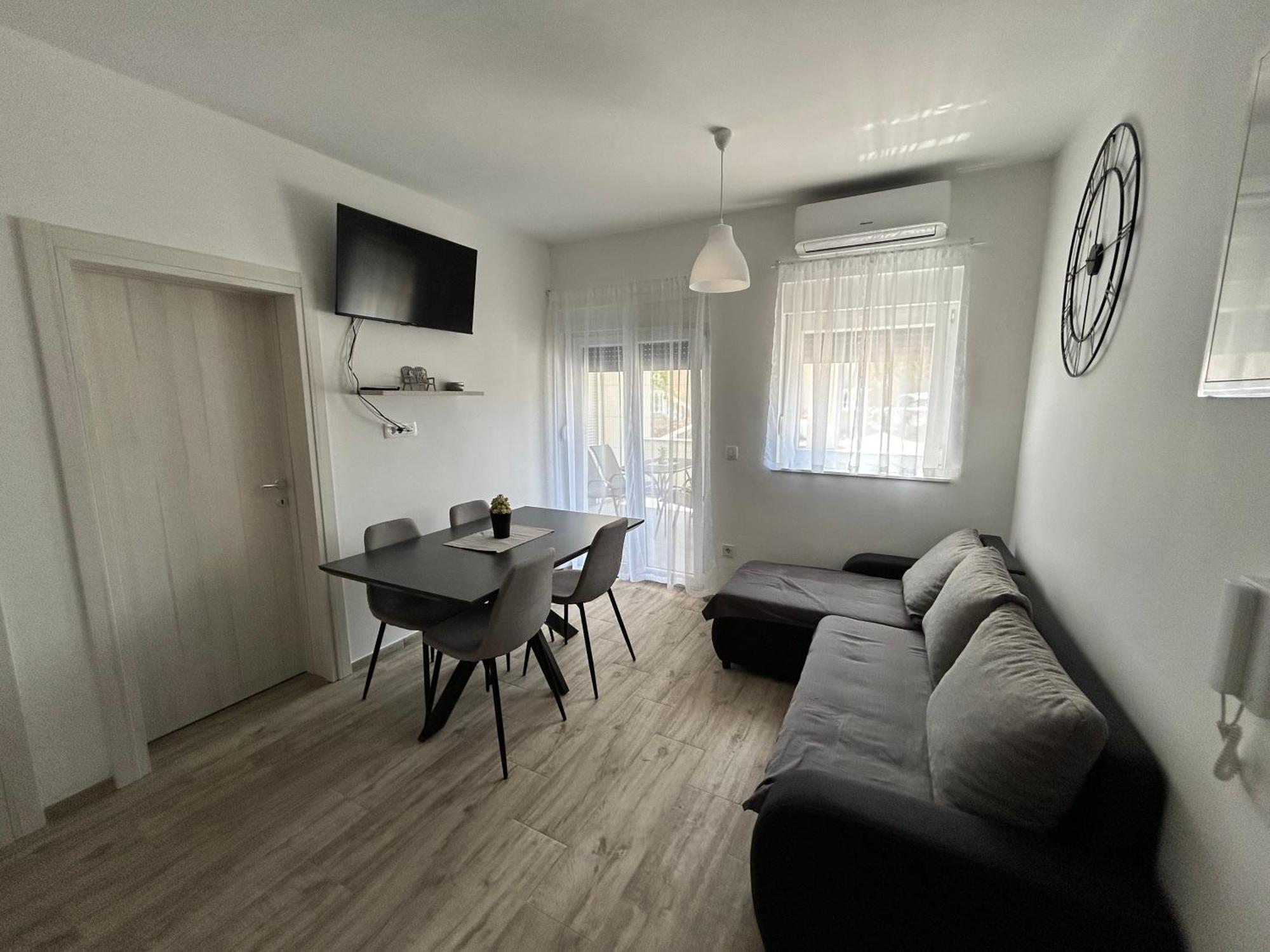 Apartments Dobrenic Vodice Luaran gambar